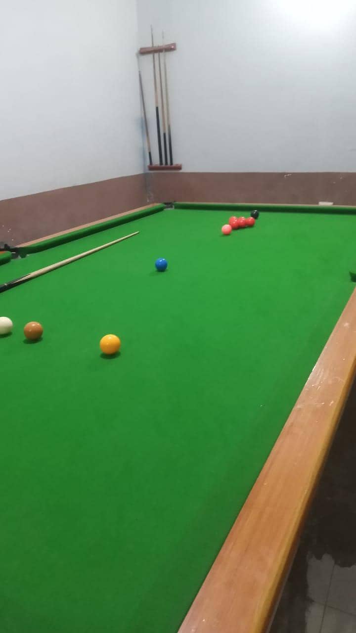 Snooker Table 6