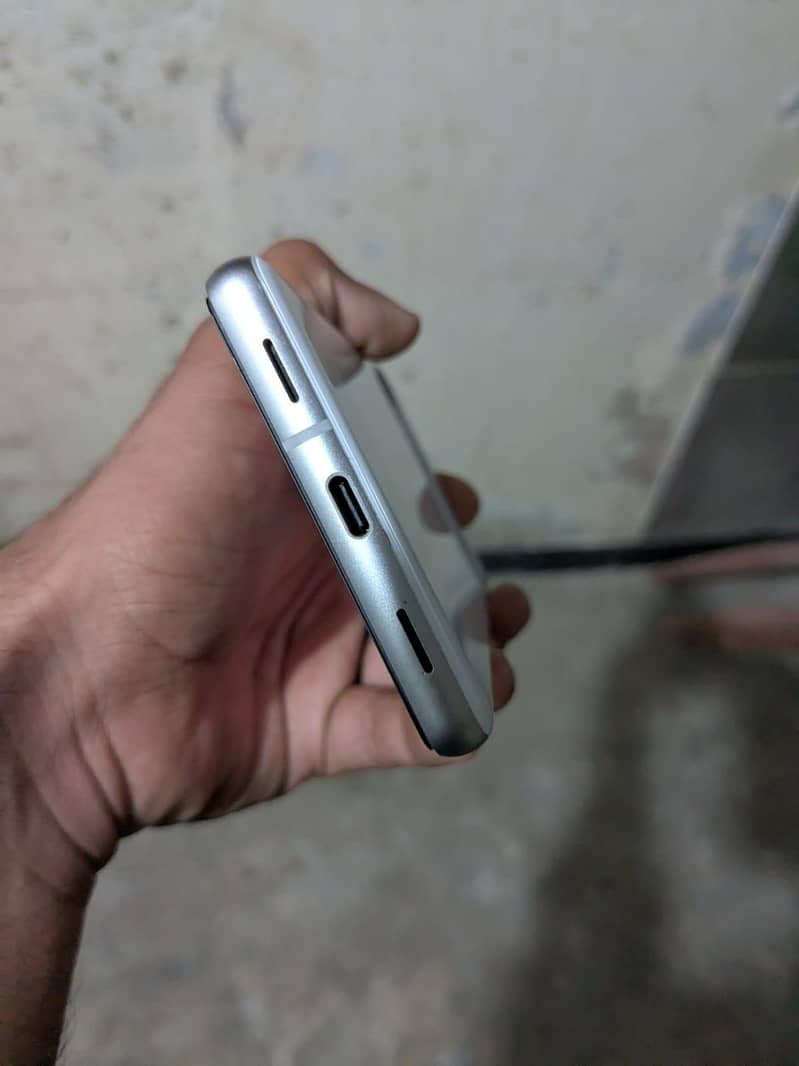 Google pixel 7a 8
