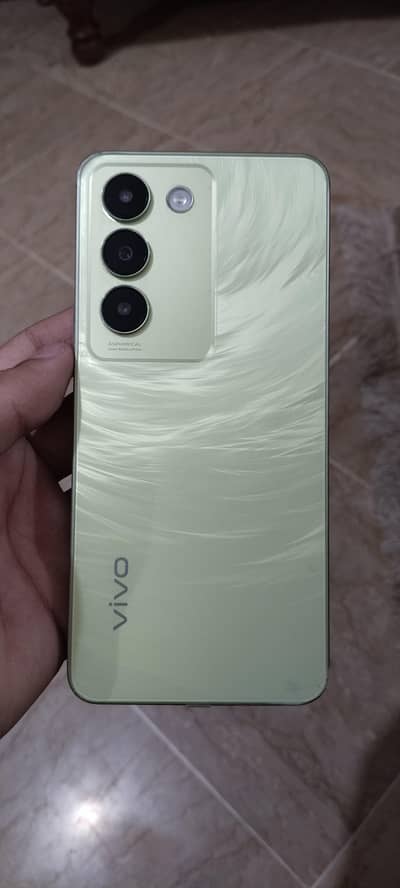 Vivo y100 8/128gb