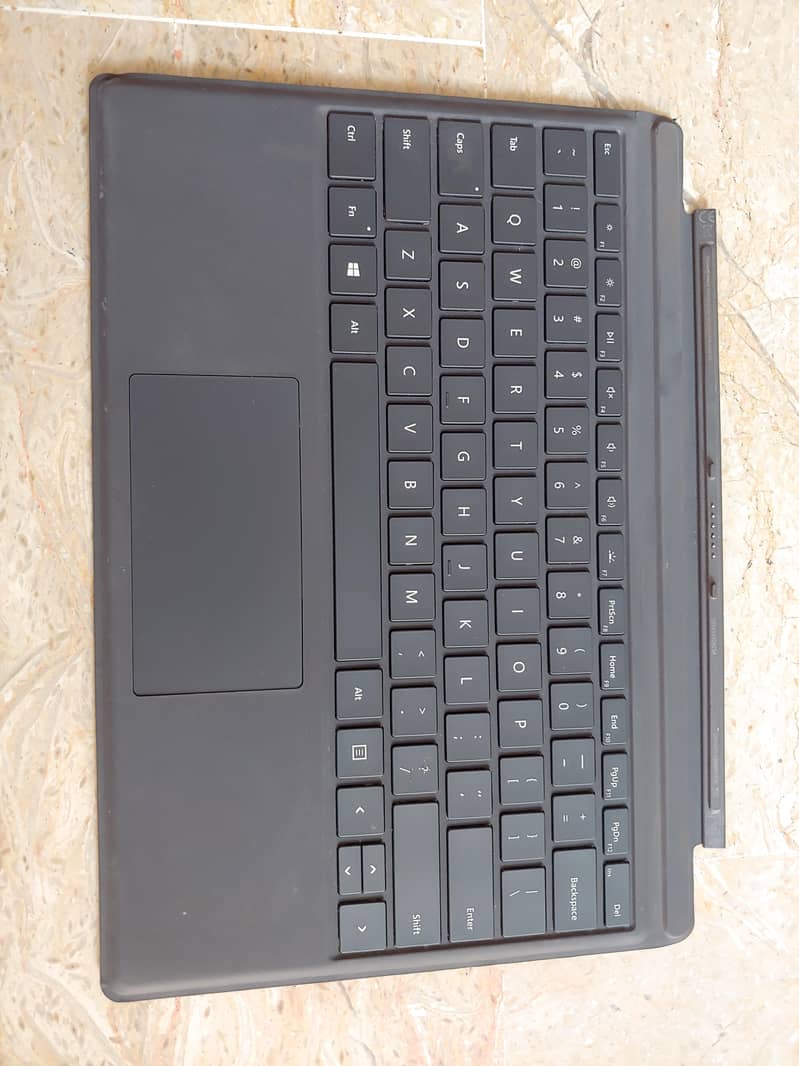 Microsoft Surface Pro. Keyboard 1