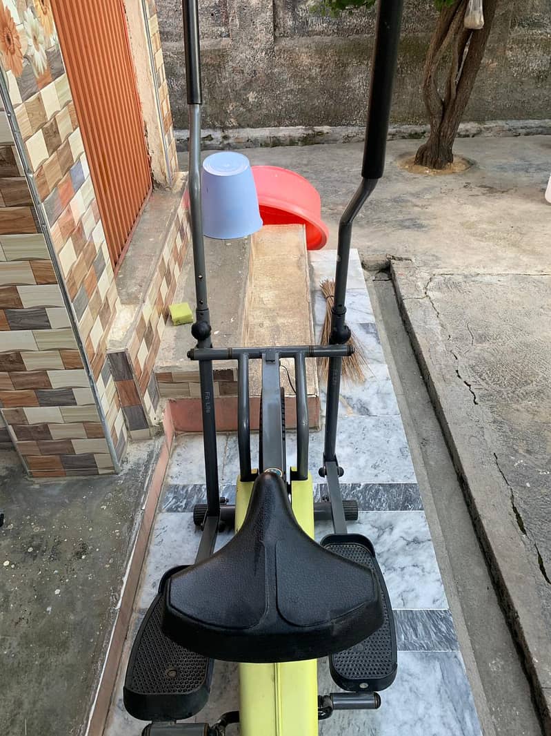 exercise bike / exercise cycle 3