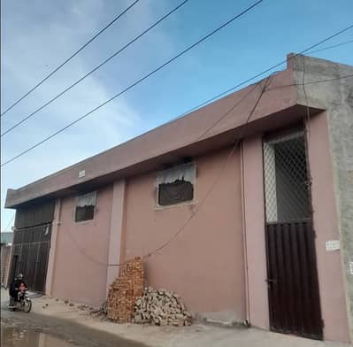 1 kanal coverd commerical wear house for rent