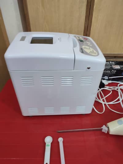 Breville Italy  Bread Maker/Dough Maker with Accessories
