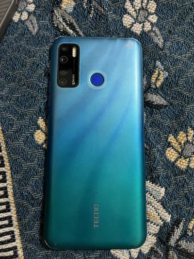 Spark 5 pro
