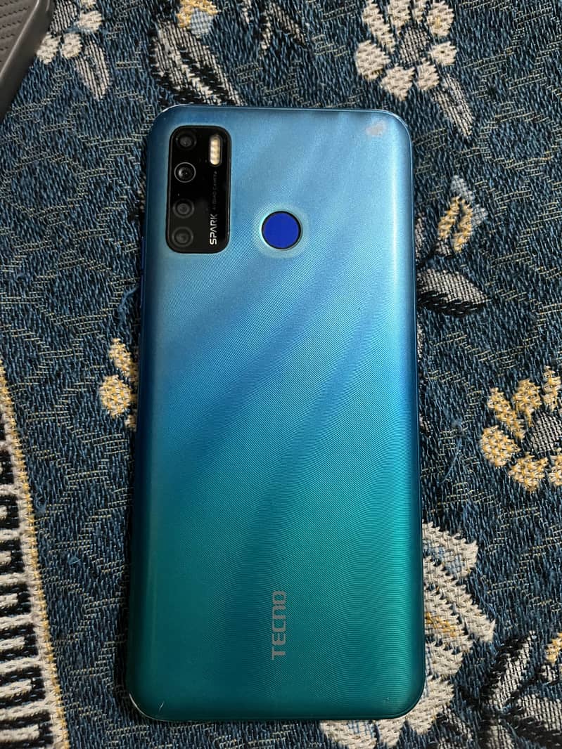 Spark 5 pro 0