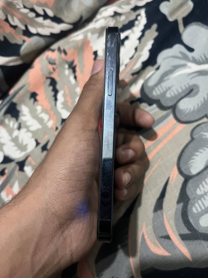 Iphone 12pro 3