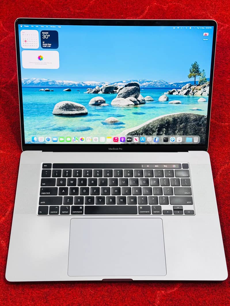MacBook 2