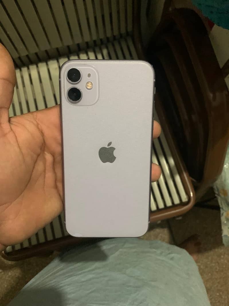 iPhone 11 0