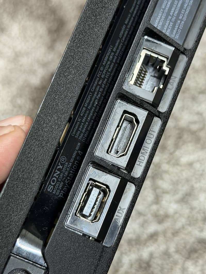 PS4 slim with 4 controllers 3