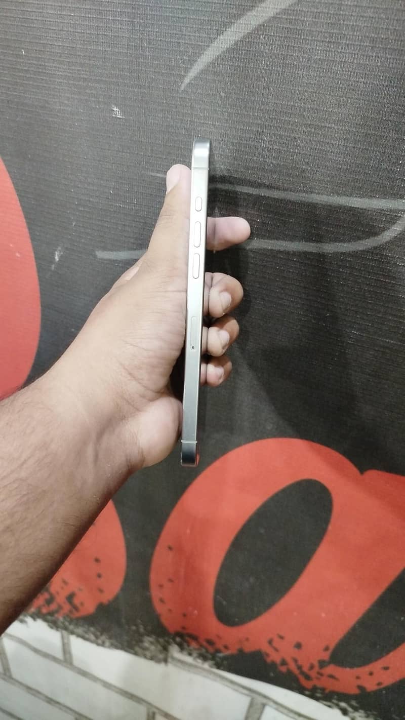 Iphone 15 Pro Max 4