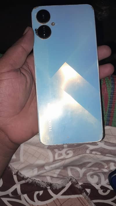 techno camon 19 neo with box and charger