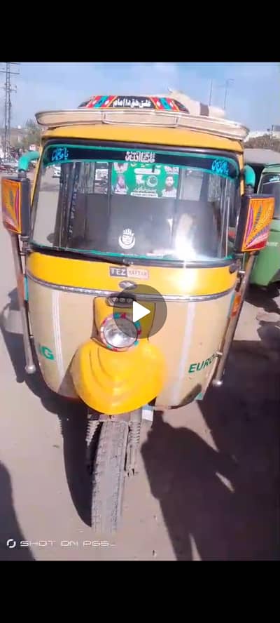 CNG rickshaw