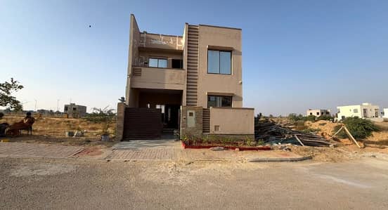125sq yd LUXURY VILLA FOR SALE, in Precinct-27 near LONDON BRIDGE & JINNAH AVENUE. A-PLUS Construction. 3/4 Bedrooms, DDL . 10min Drive from Main Gate of BTK. All aminities nearby, inlcuding PARK, MOSQUE, SCHOOLS, Fuel Pump & Commercial