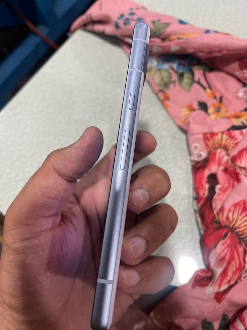 google pixel 7a 4
