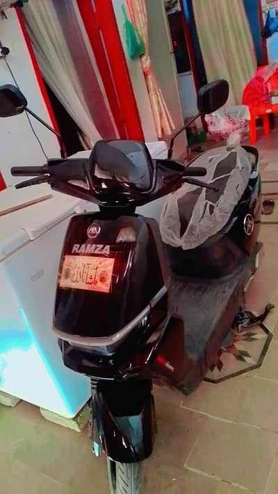 Ramzan Liberty Electric Scooty For Sale Discount hojaye ga!
