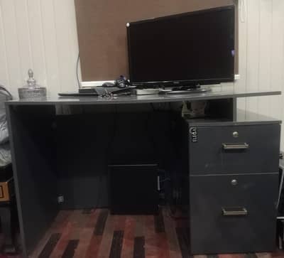 Computer Table