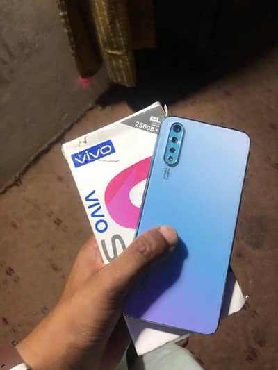 vivo s1