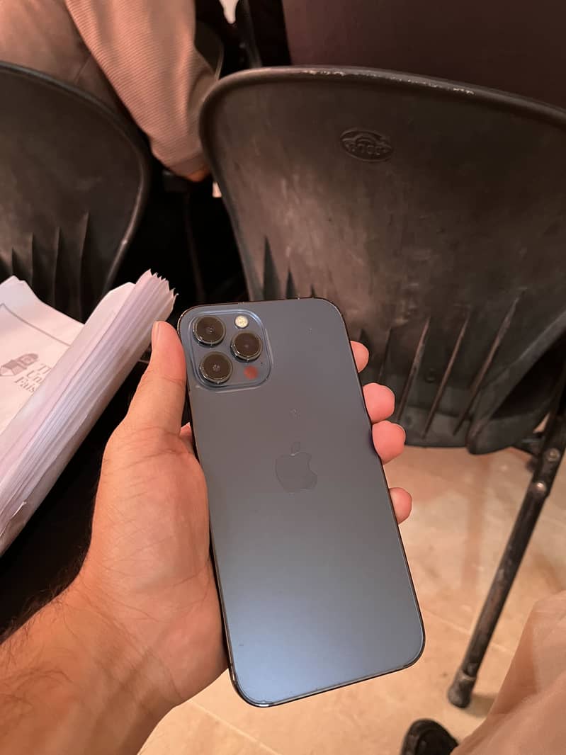 Iphone 12 pro max 0