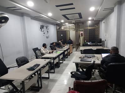 GOLDEN OFFER 2800 Sq Feet 1st Floor Hall For SALIENT OFFICE In Johar Town Near SHAUKAT KHANUM HOSPITAL PRIME LOCATION