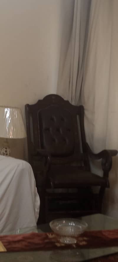 It's a rocking chair in good condition