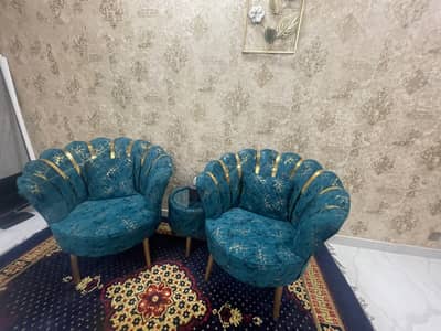 Luxury Sofa set with Table