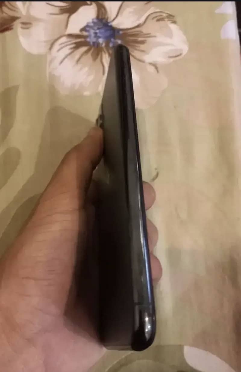 Iphone 11 pro max 1