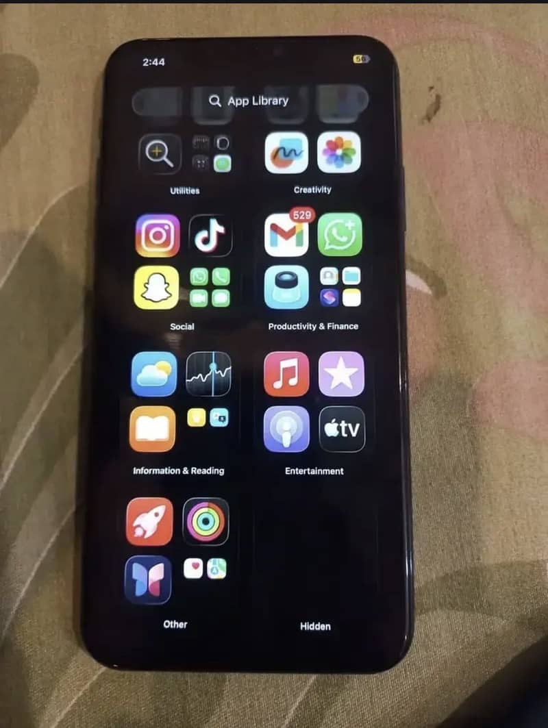 Iphone 11 pro max 5
