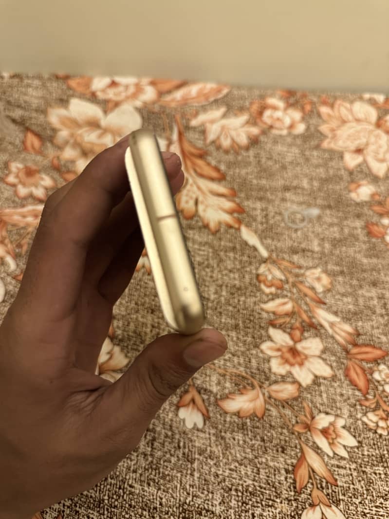Google pixel 8 4