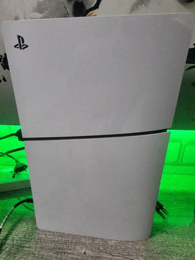 only 2 months used ps5 slim disc edition