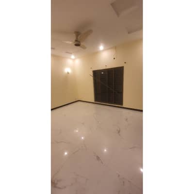 5 Marla Ful House For Rent