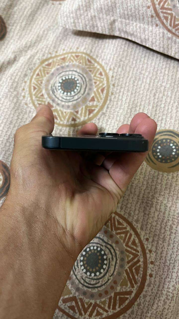 IPHONE 13 mdm 4