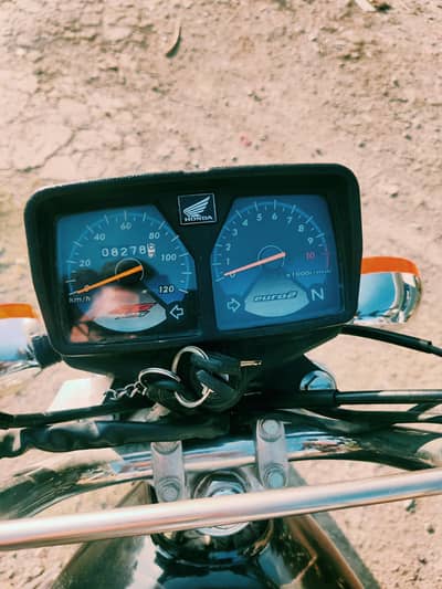 Honda 125 self start (special edition)