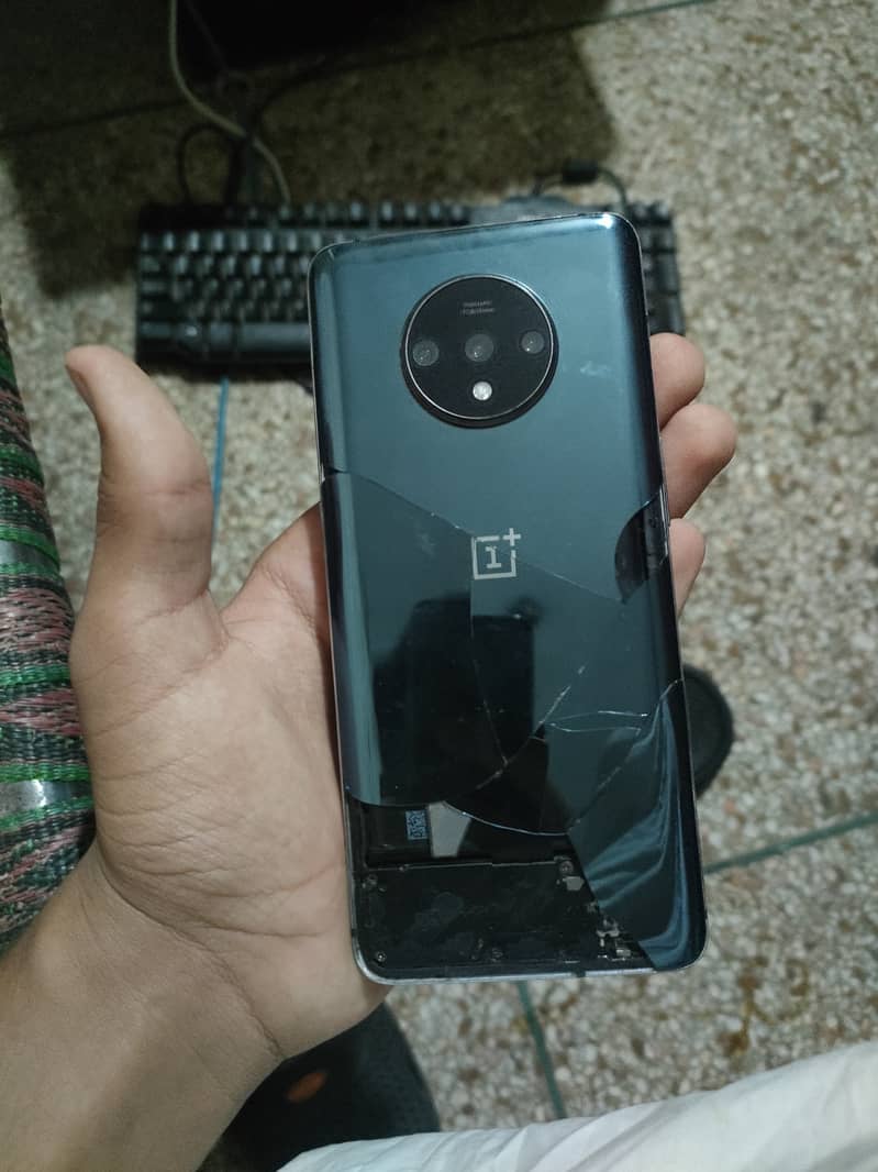 One Plus 7T 1