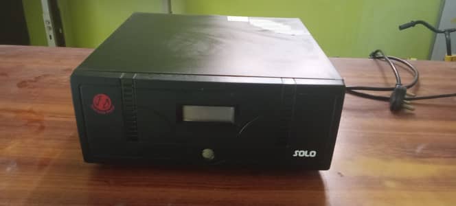 Detushe Power Solo Inverter UPS 1KVA 12v 10 /10 Condition