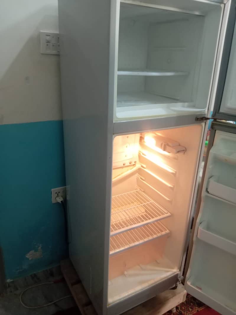 Dawlance Refrigerators 2