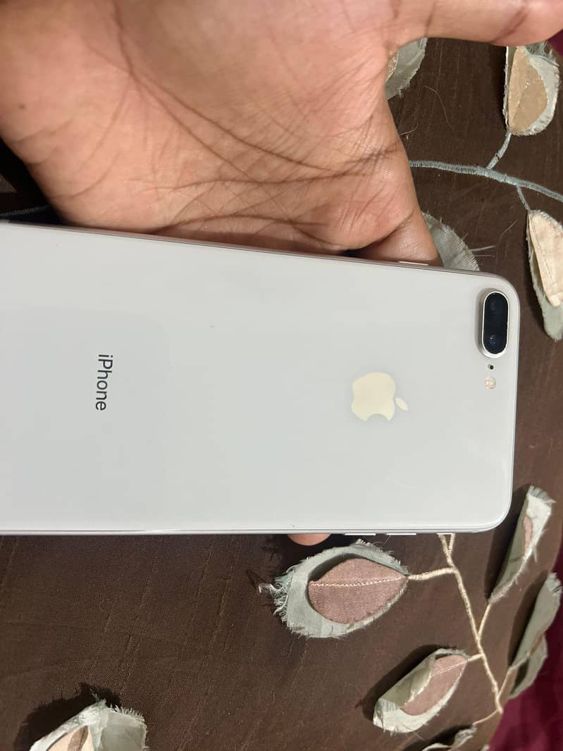 GENUINE IPHONE 8PLUS 3