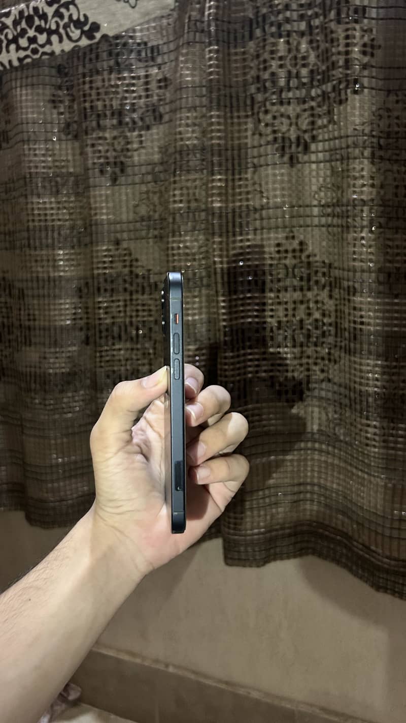 iPhone 12 2