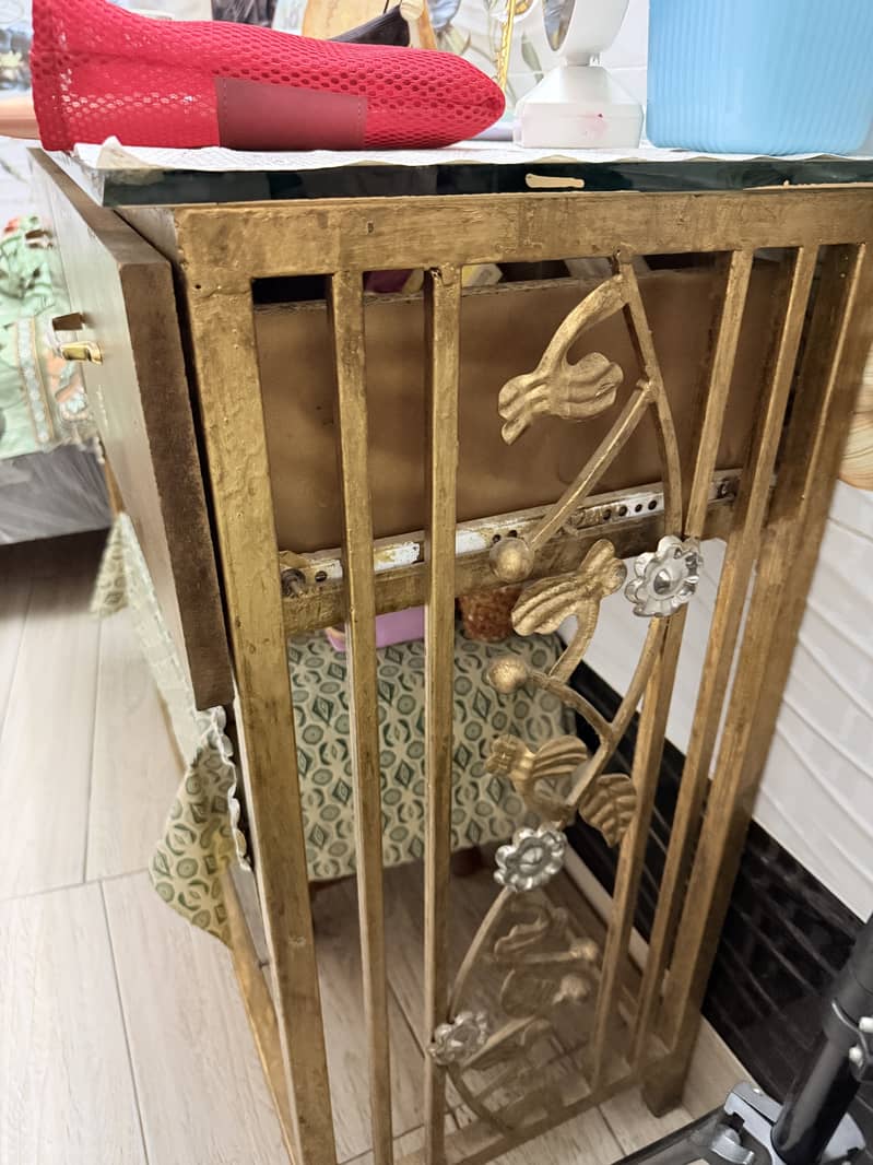 Drawer table 2