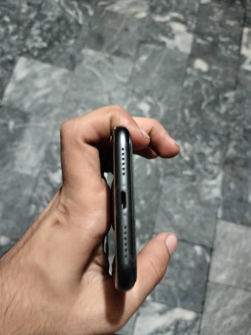 iphone 11 3
