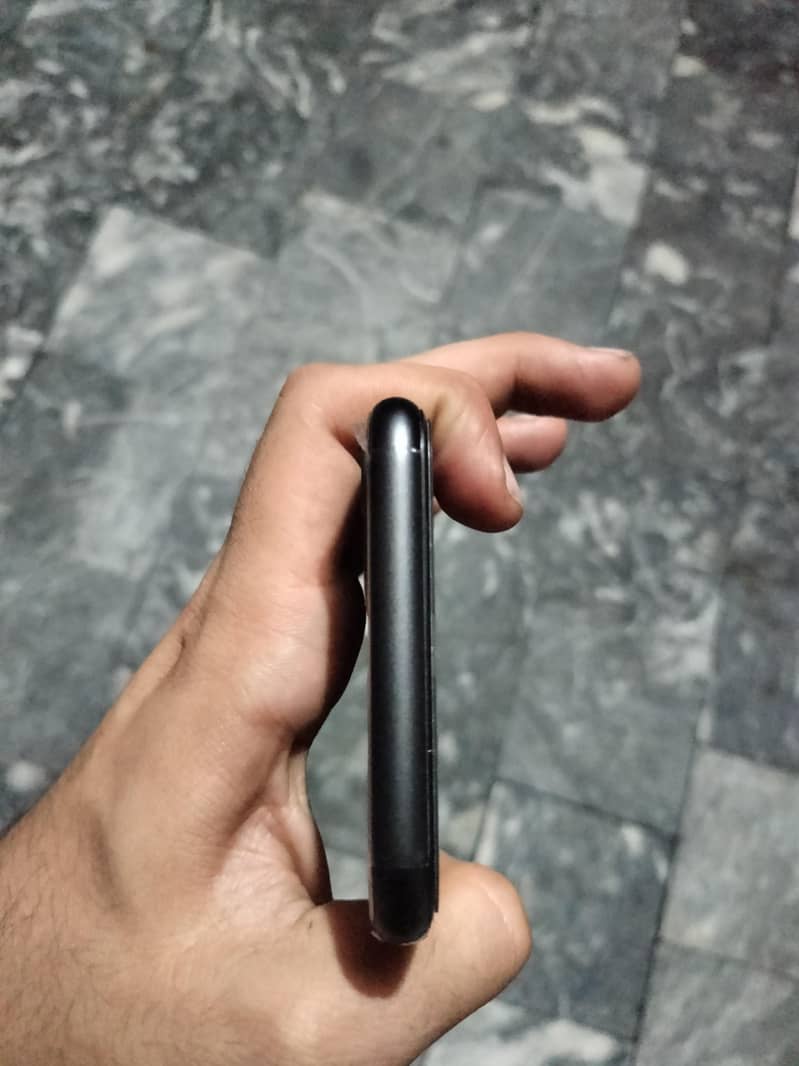 iphone 11 4