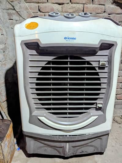 Used Air coller as a 1st Owner. . . . . Available In Oke Condition Contact