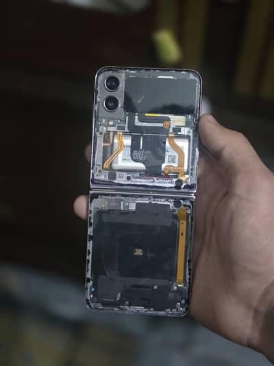 z flip 4 256gb cp