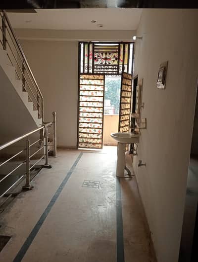 Upper portion for rent in offer colony near misryal road