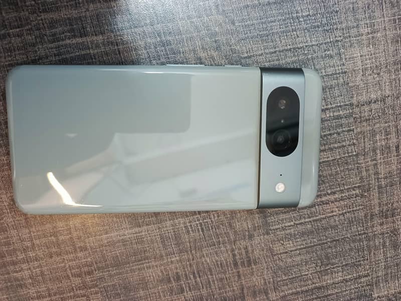 Pixel 8 0