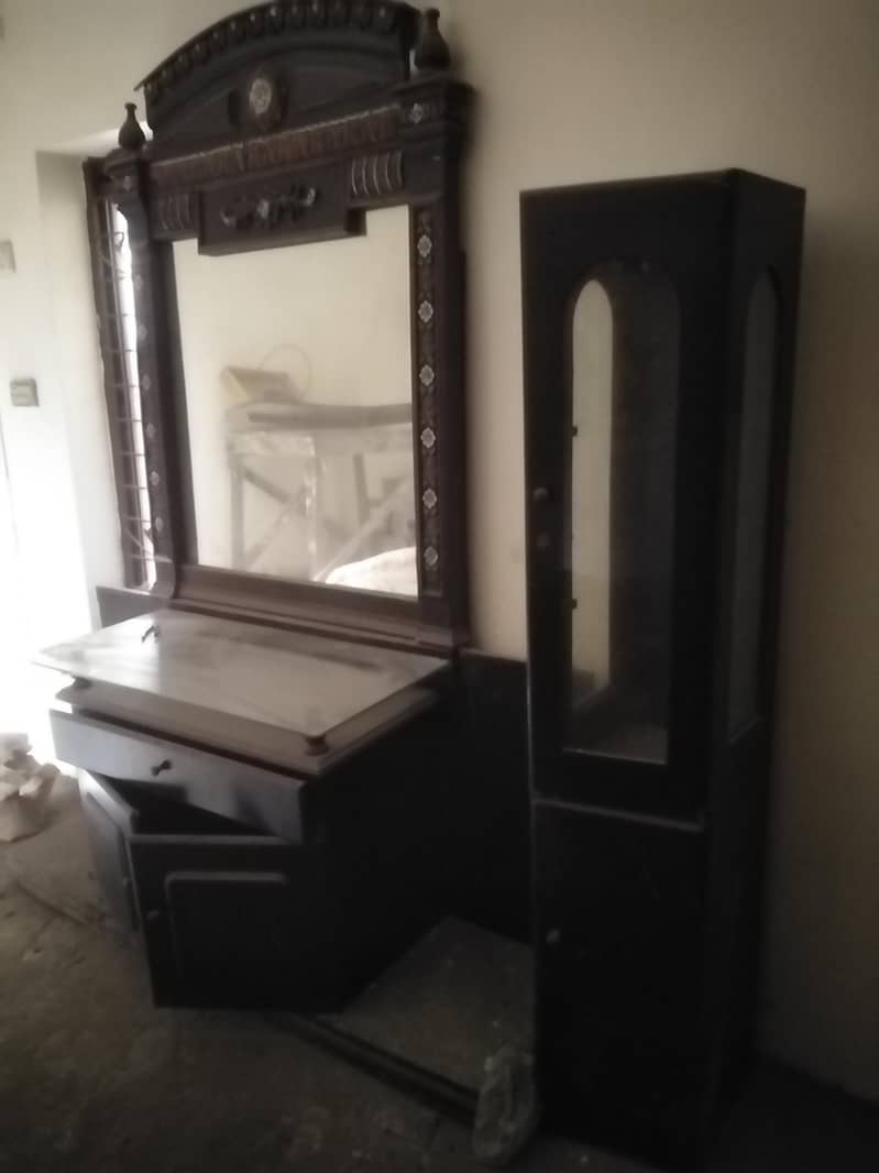 dressing table 2