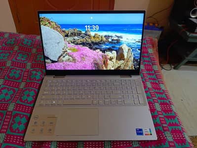 Dell Laptop Core i7   11Gen  16/GB Ram 512SSD