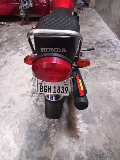 125 Honda bikes price