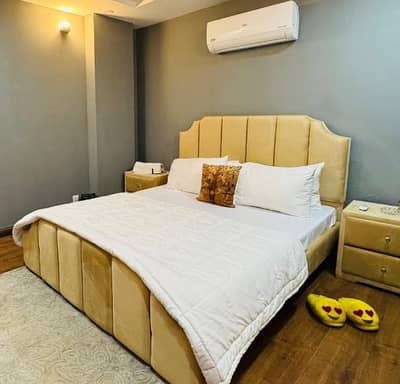 Islamabad Luxury stay room for daily basis and weekly basis one bed and two bedrooms available for rent