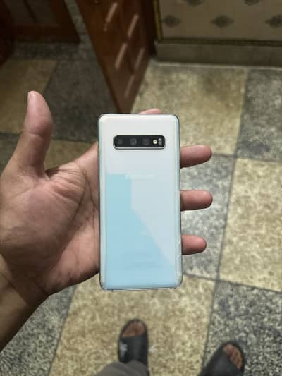 Samsung s10 8/128 With box