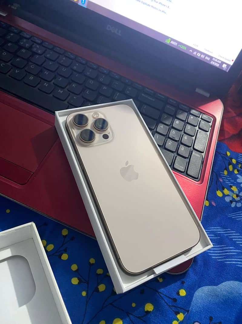 iPhone 16 pro max 1